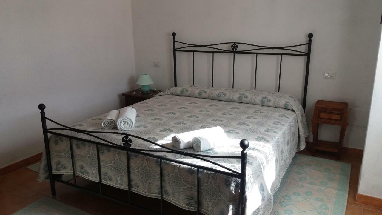 AGRITURISMO SA è PADEDDA Mores Esterno foto