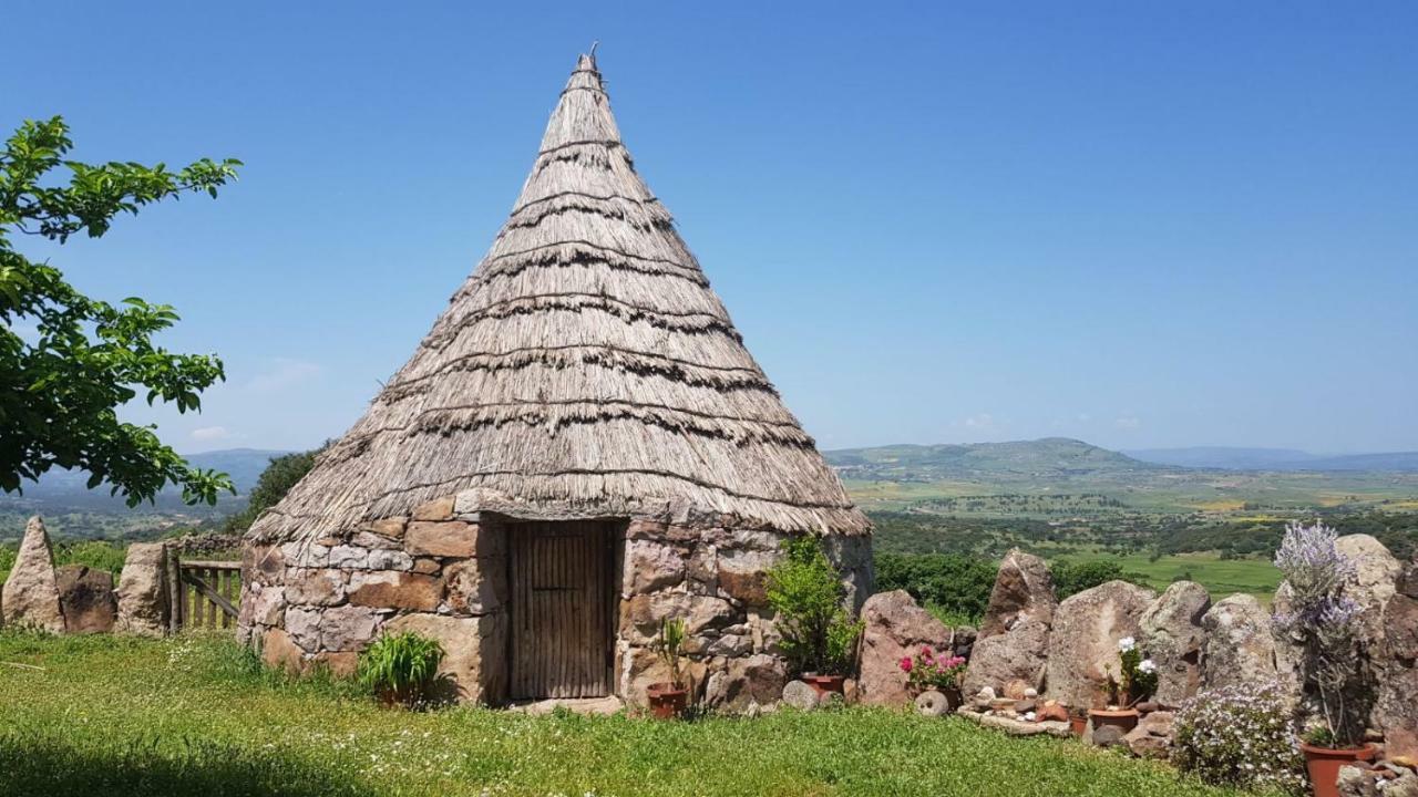 AGRITURISMO SA è PADEDDA Mores Esterno foto